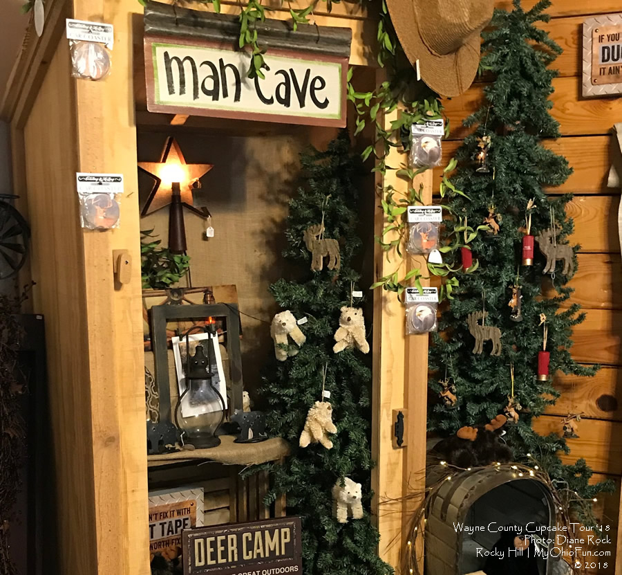 Pine Cone Gift Shop 