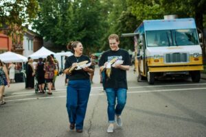 Roscoe Village Food Trucks - media